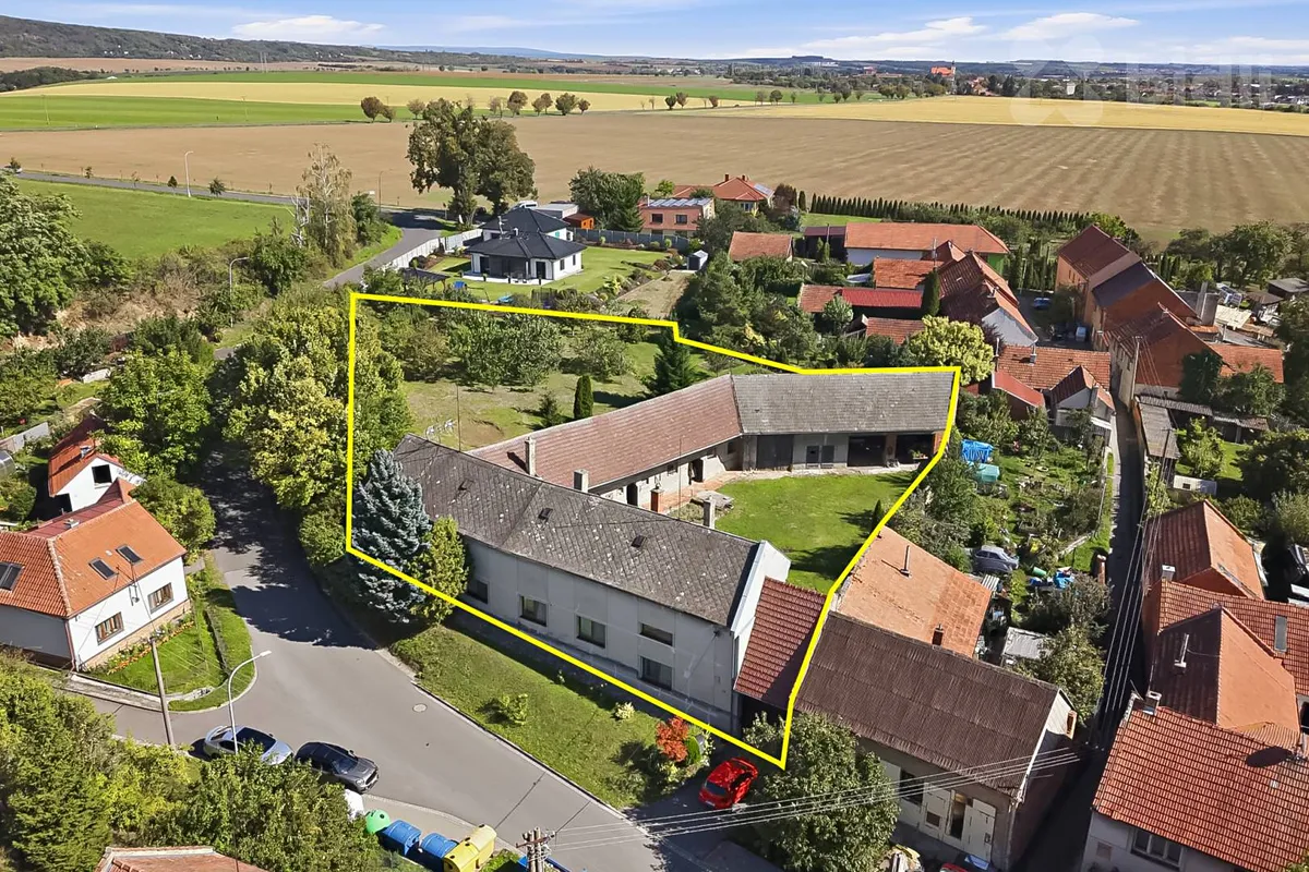 Prodej rodinného domu 139 m², pozemek 2664 m²